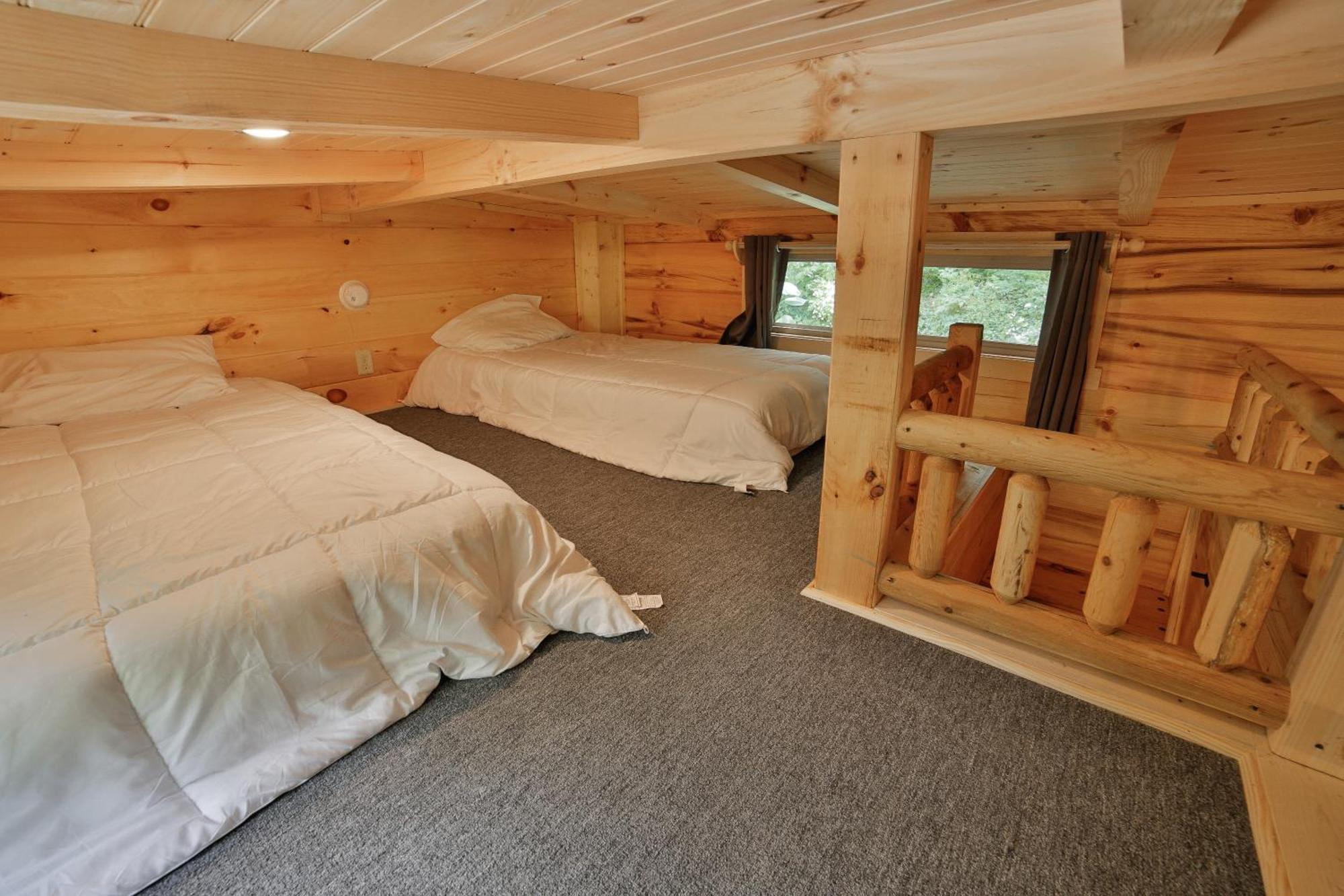 River Cabin Hot Tub & Swim Spa Near Downtown チャタヌーガ エクステリア 写真