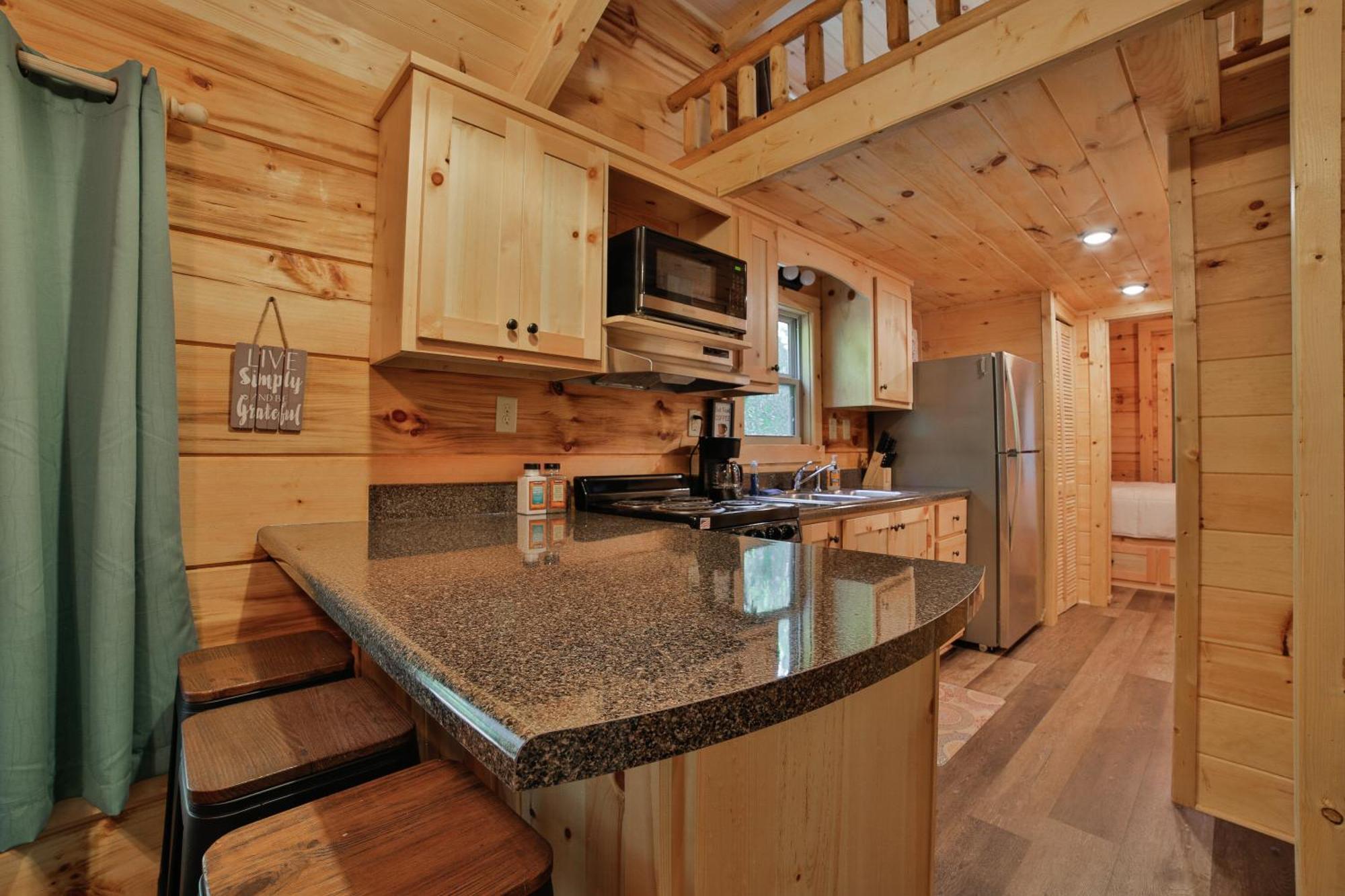River Cabin Hot Tub & Swim Spa Near Downtown チャタヌーガ エクステリア 写真