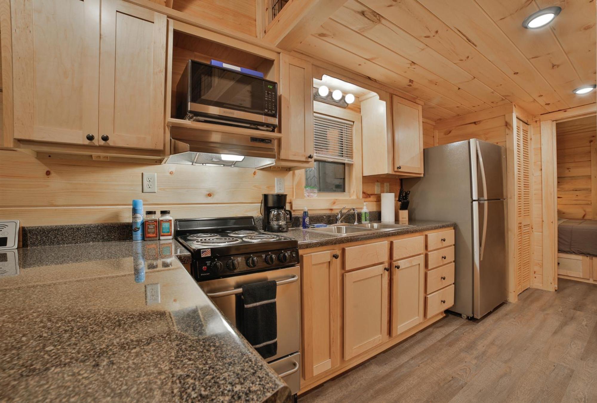 River Cabin Hot Tub & Swim Spa Near Downtown チャタヌーガ エクステリア 写真